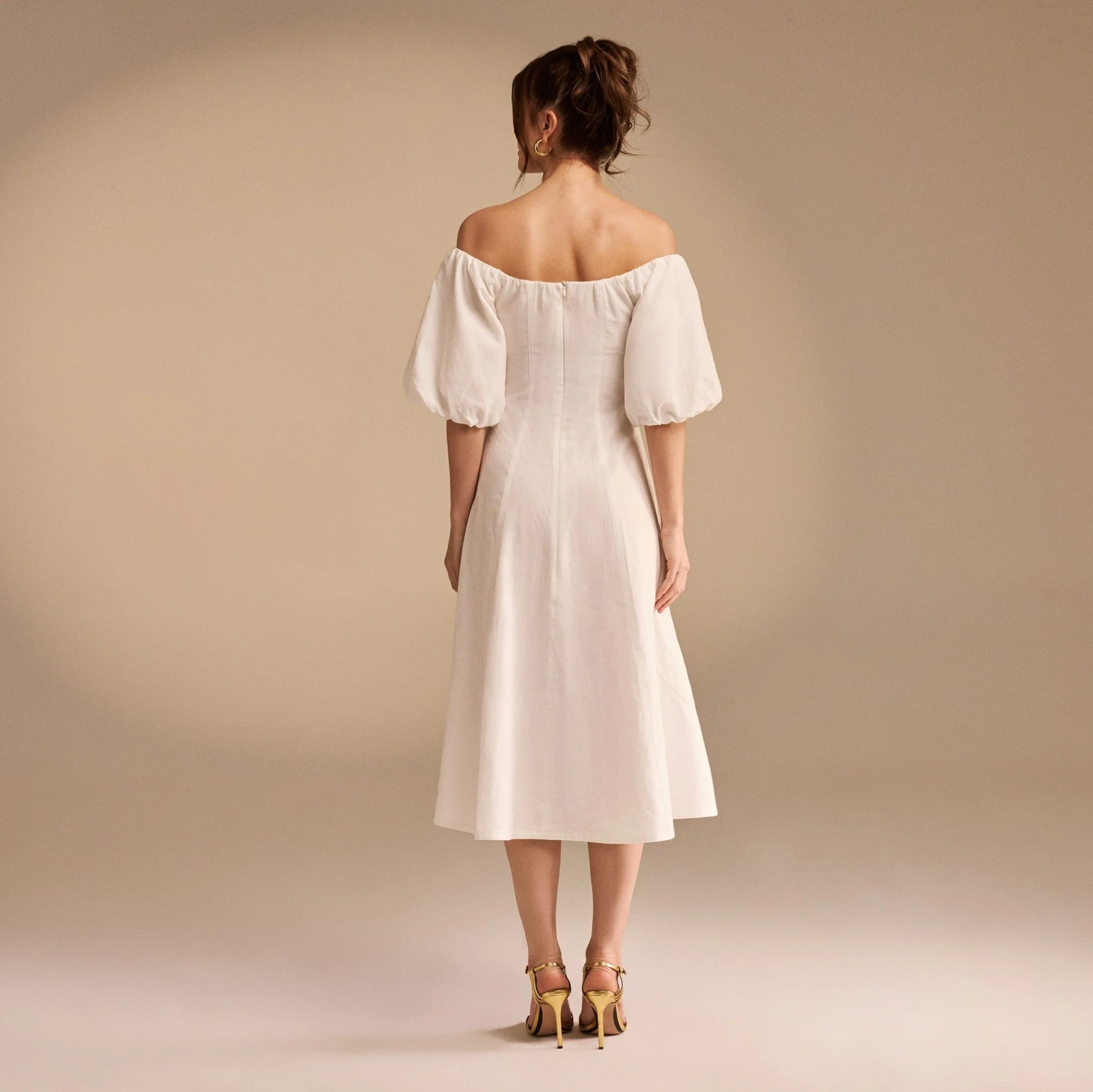 Off-Shoulder Balloon Sleeve Linen Blend Midi Dress - Image 3