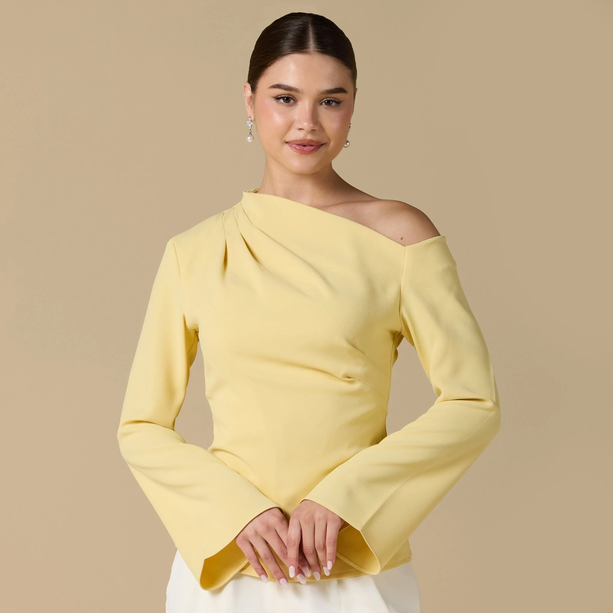 Bare shoulder Crepe Blouse - Image 4