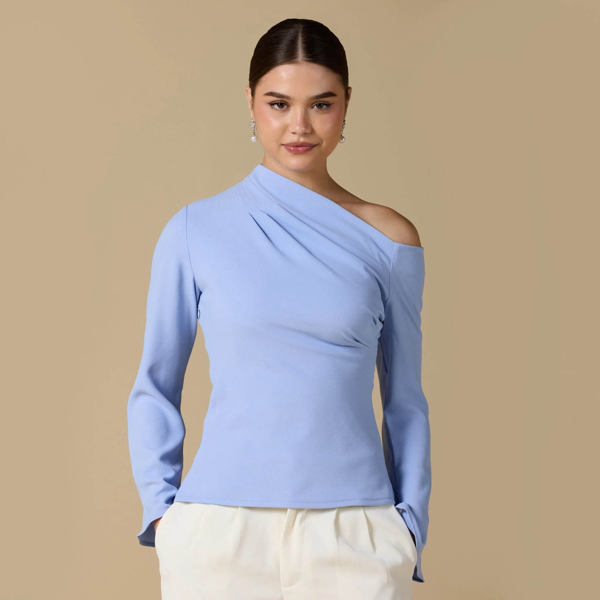 Bare shoulder Crepe Blouse - Image 8