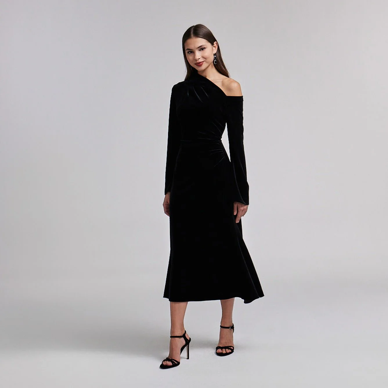 Black Bare Shoulder Velvet Midi Dress - Image 3