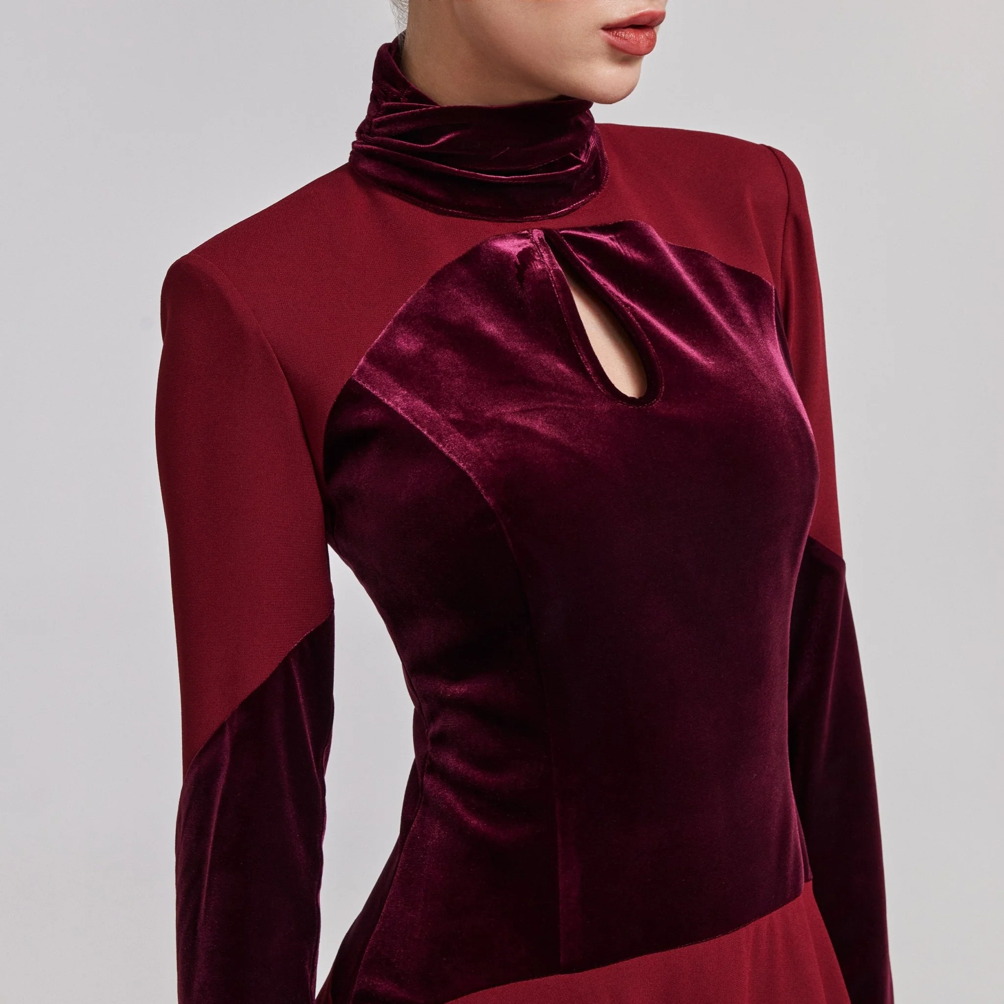 Burgundy Velvet-Crepe Maxi Dress with Pleated Skirt - Image 5