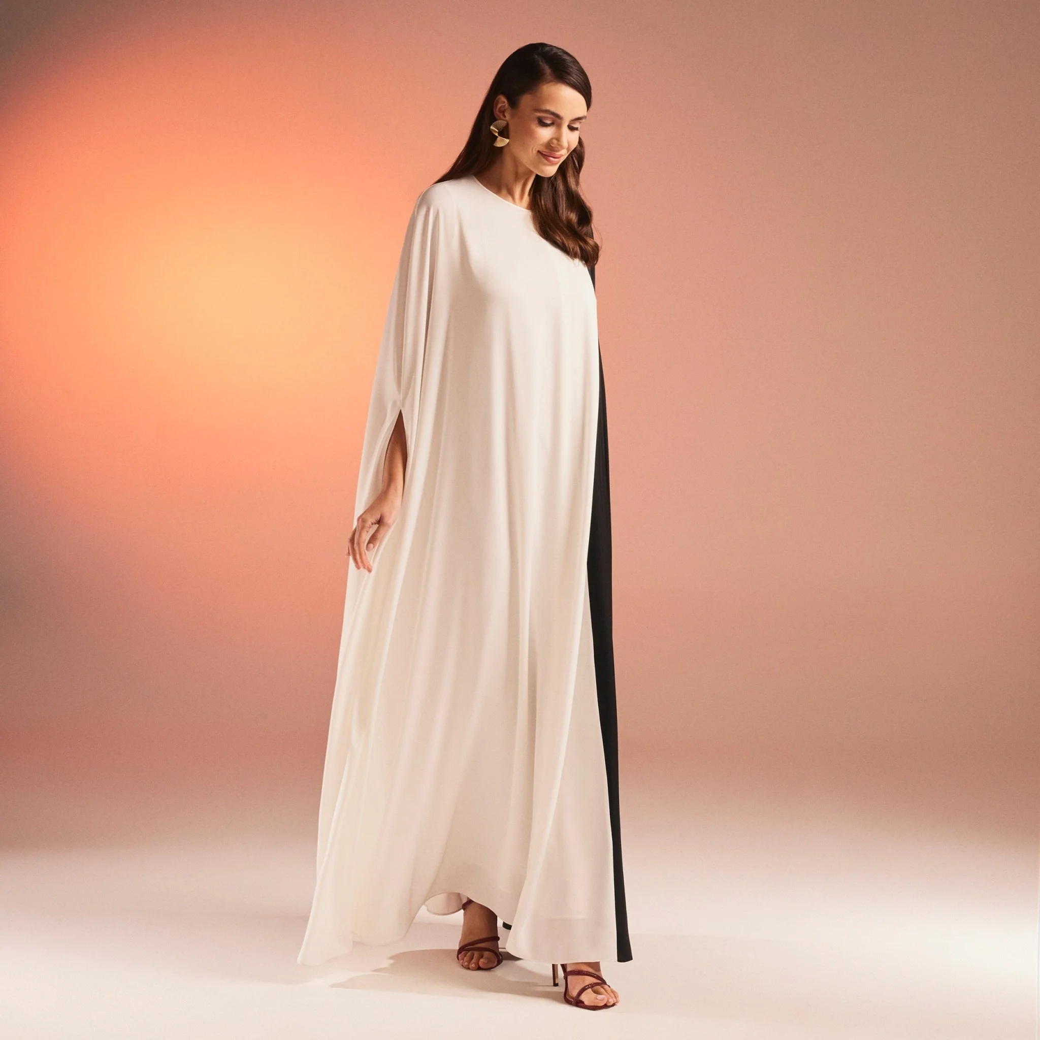 Cape-Effect Draped Satin Kaftan - Image 5