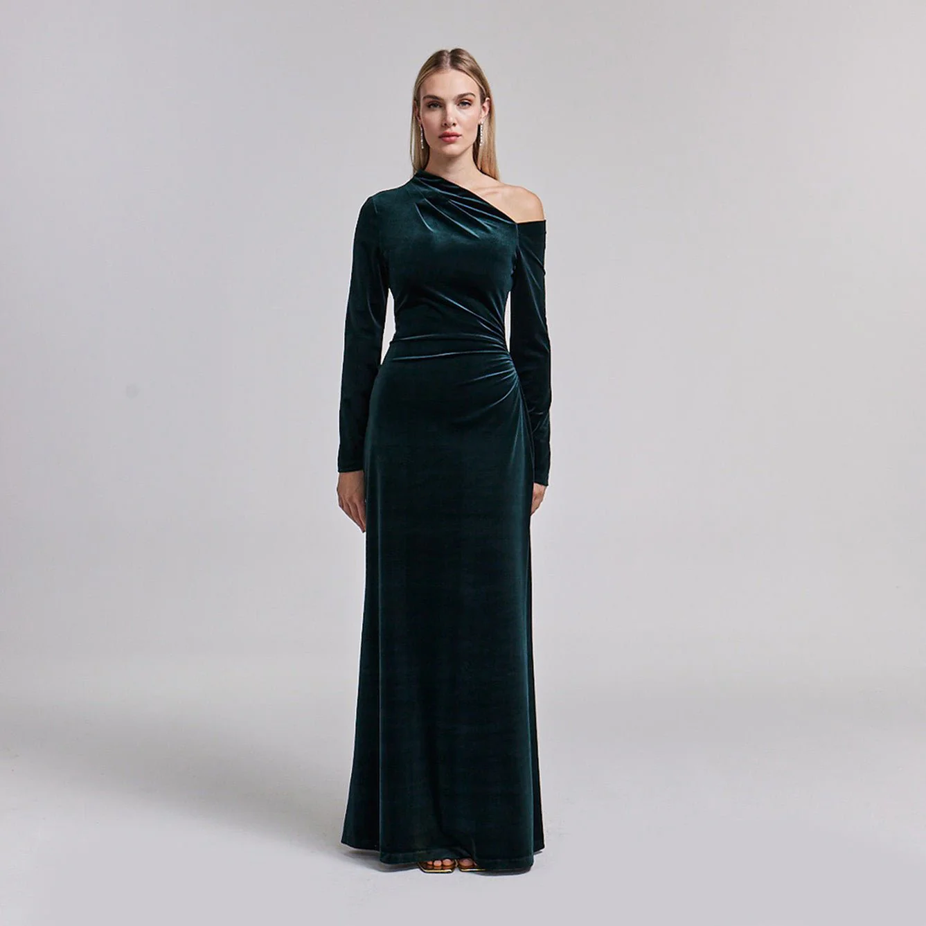 Dark Green Velvet Bare Shoulder Maxi Dress - Image 4