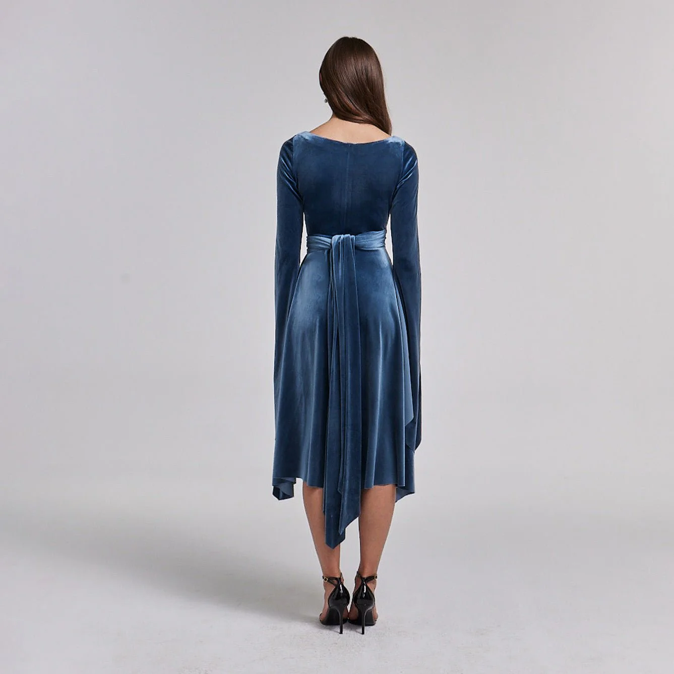 Blue-Grey Cape Sleeve Twist-Waist Velvet Dress - Image 5