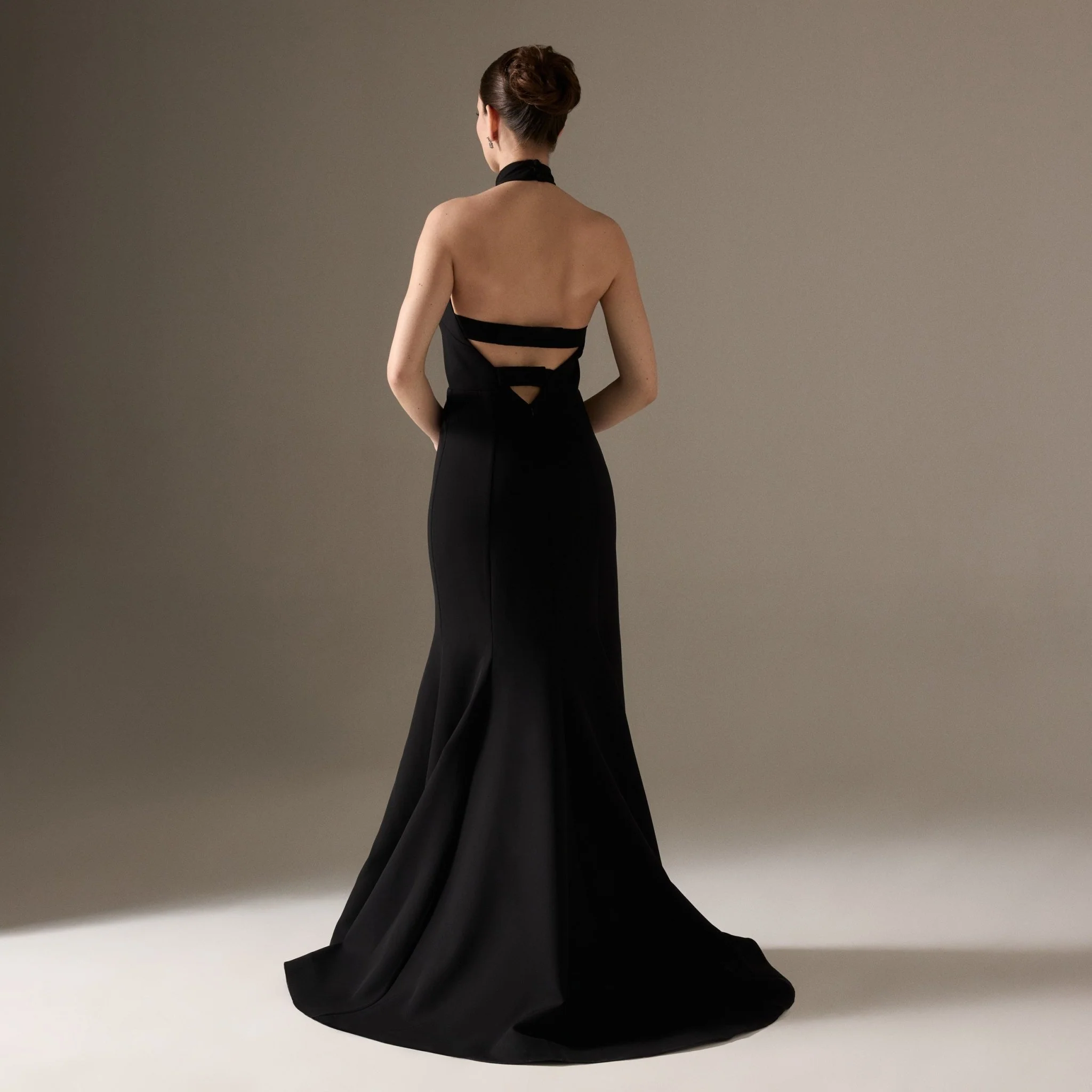 Halter Neck Crepe Mermaid Dress - Image 3