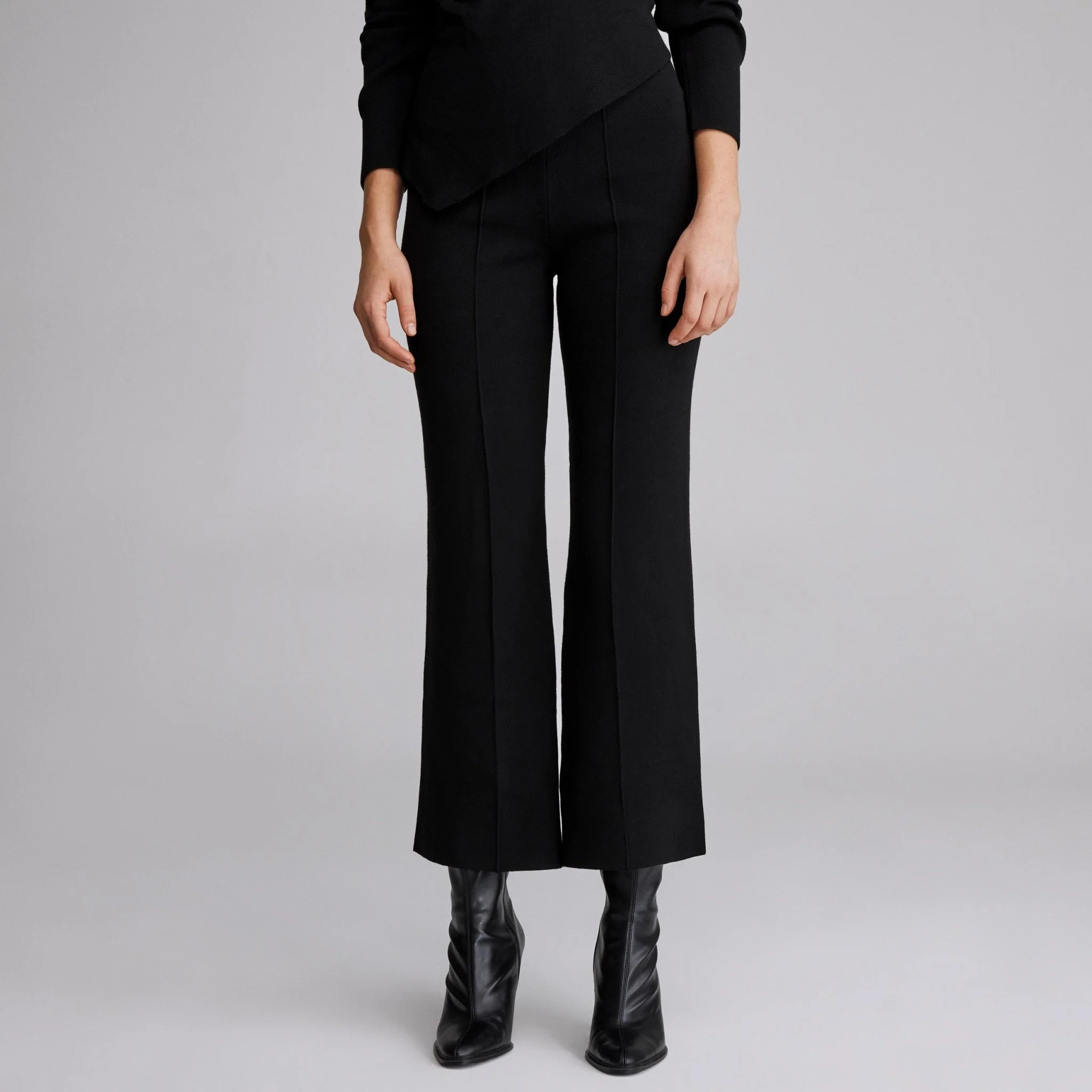 High waist knitted flare pant - Image 3