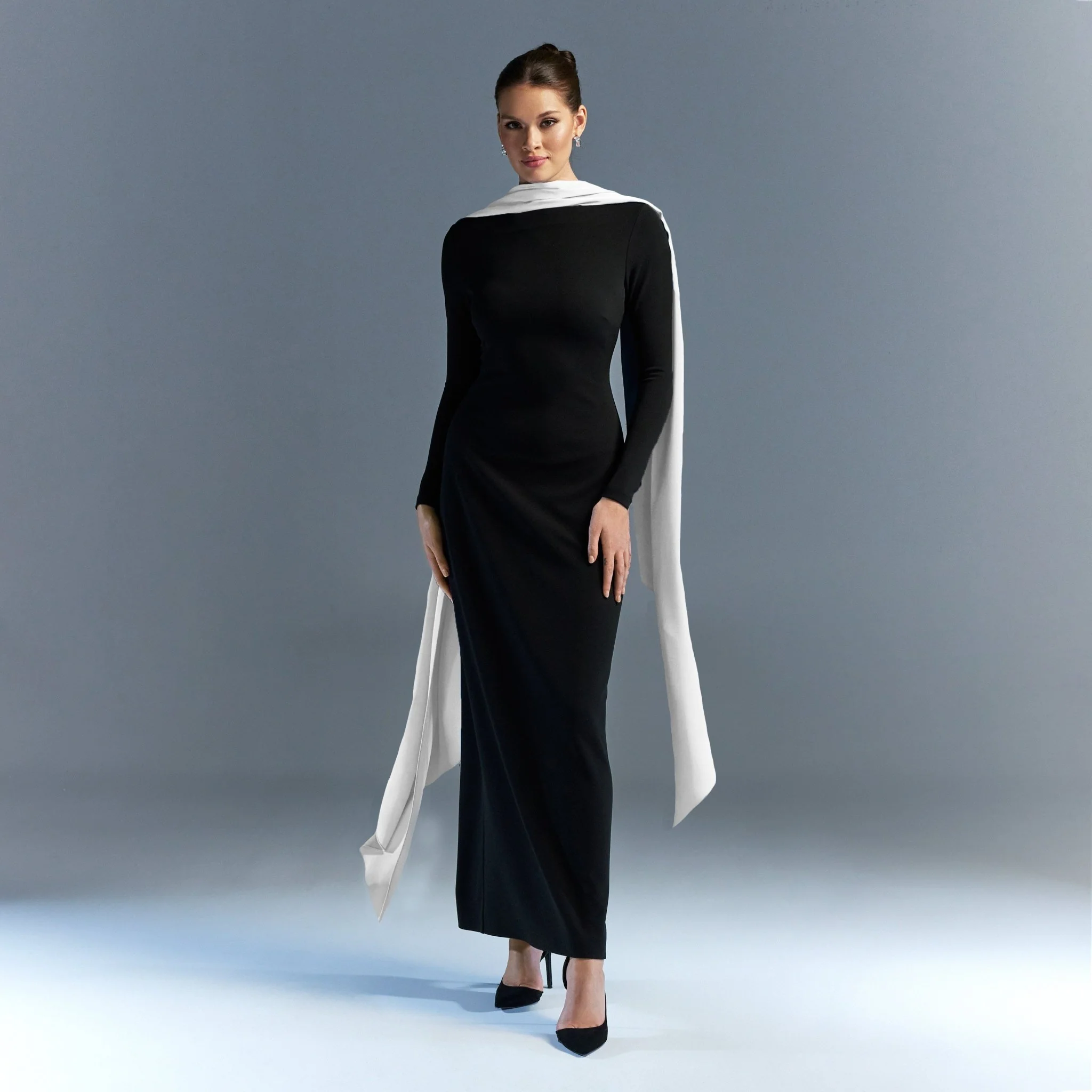 Long sleeve crepe dress with satin scarf - Image 3