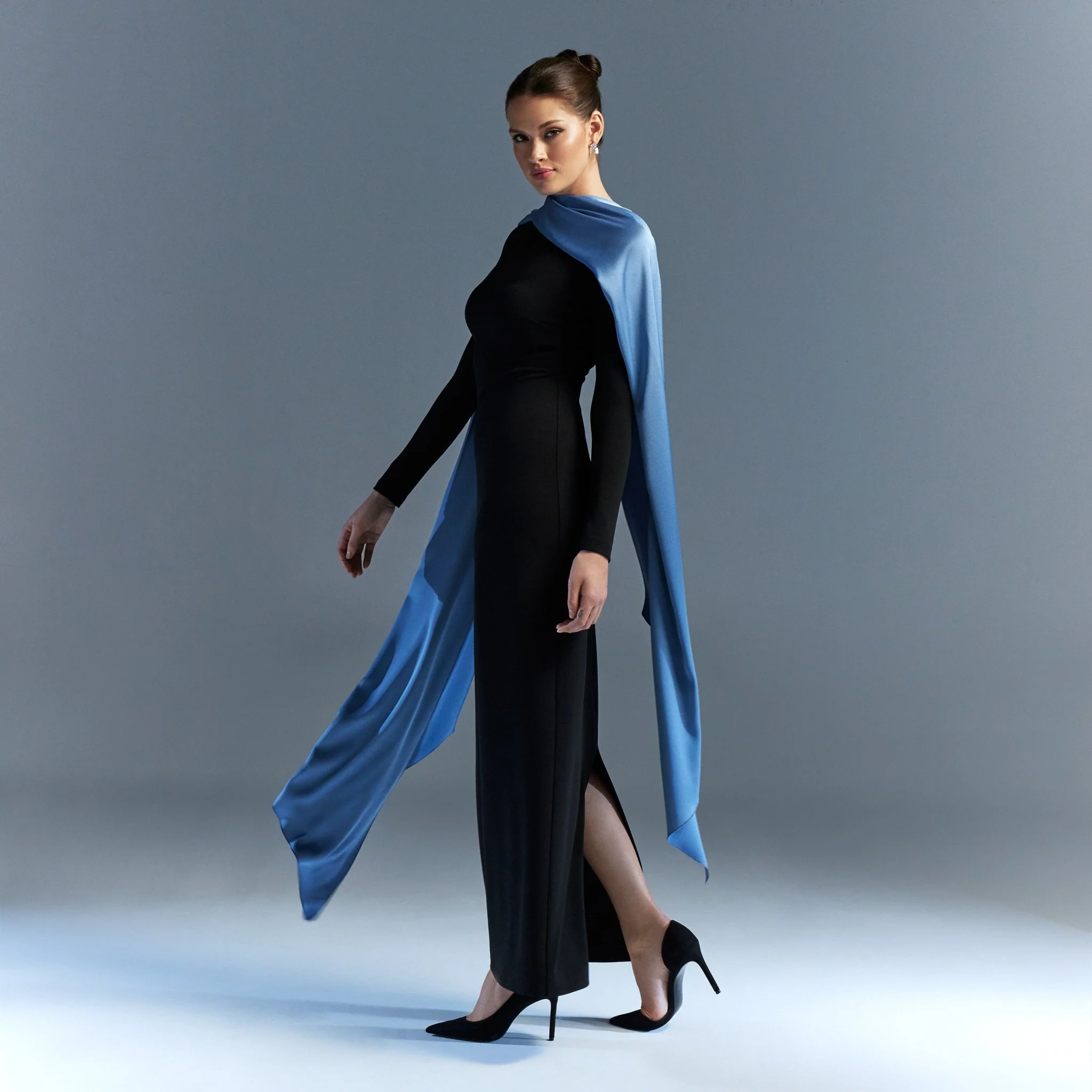 Long sleeve crepe dress with satin scarf - Image 3