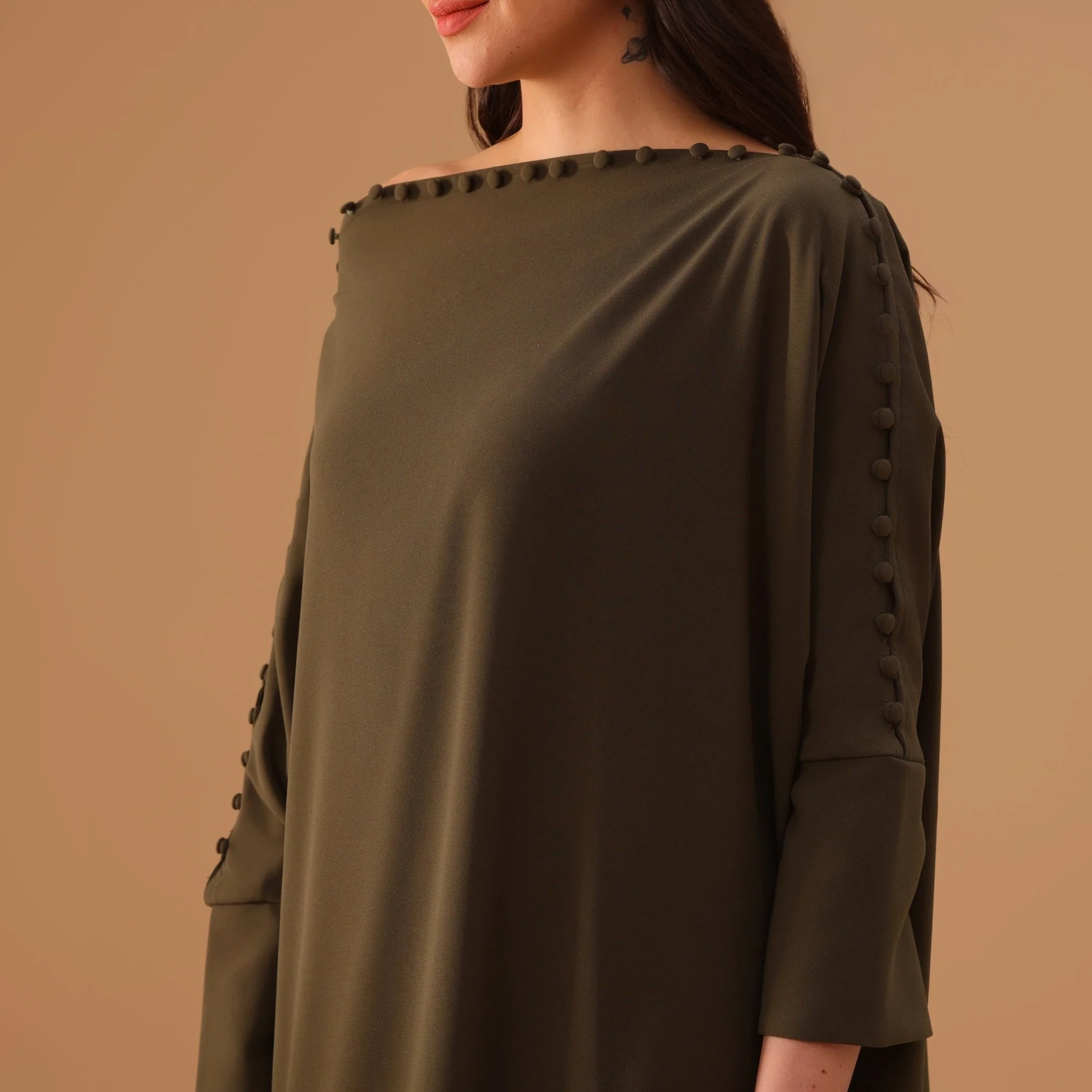Green Off Shoulder Long Sleeve Crepe Kaftan - Image 3