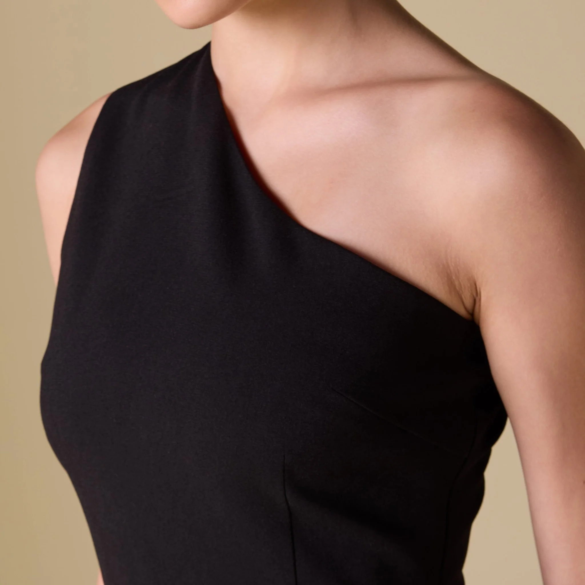 One shoulder Crepe Top - Image 3