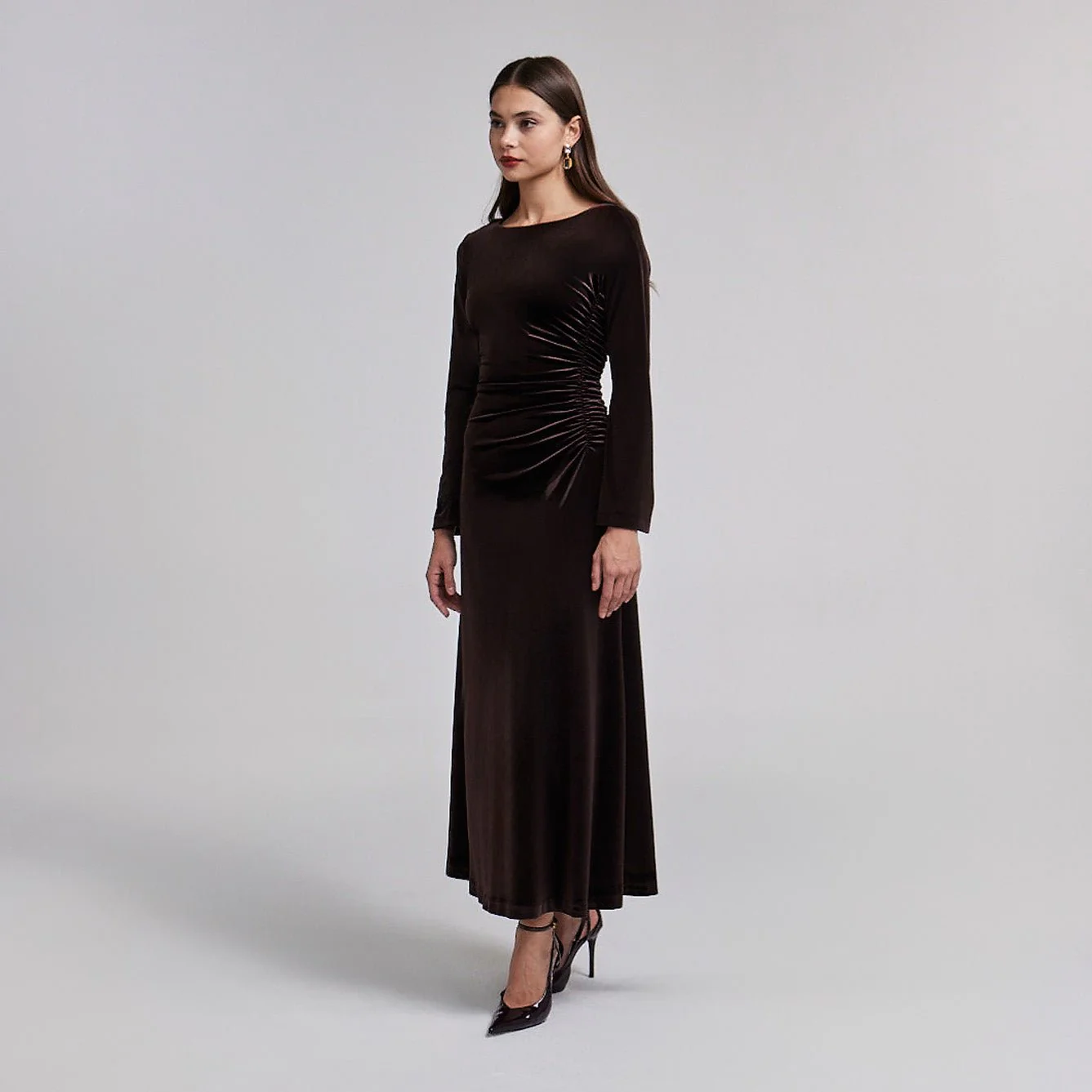 Ruched Velvet Long Sleeve Midi Dress - Image 5