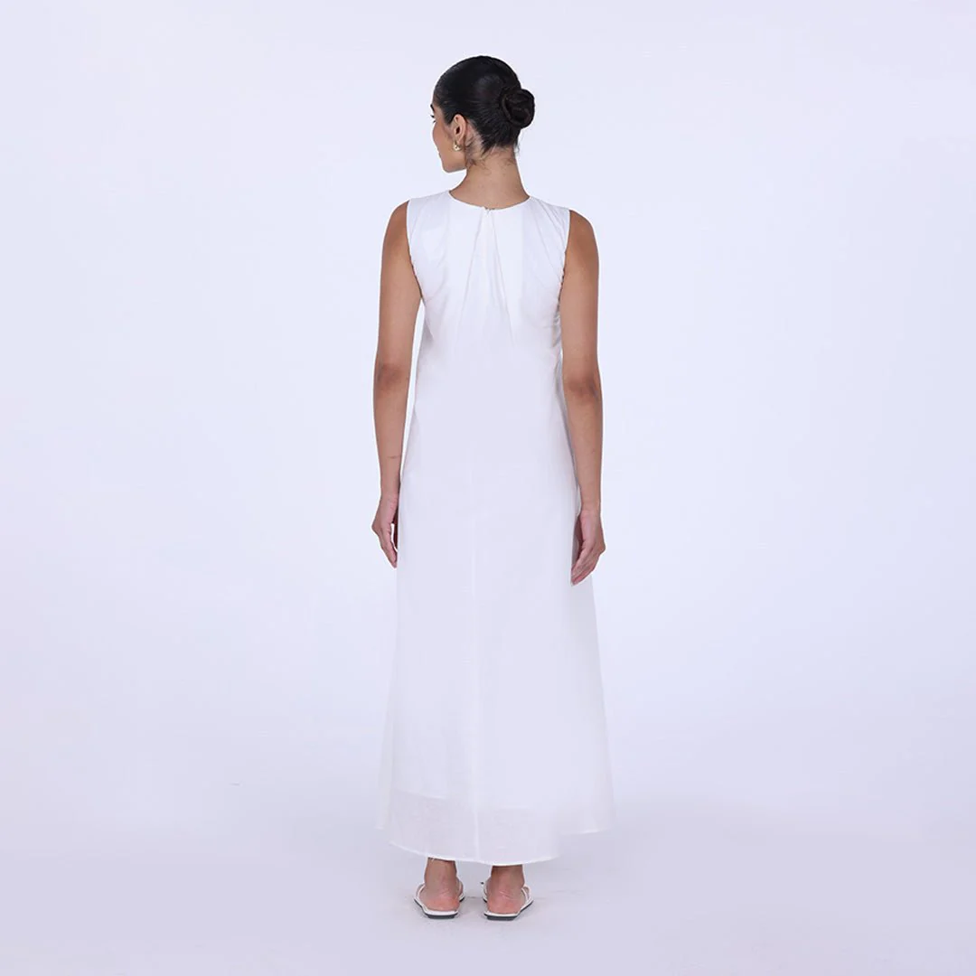 White Sleeveless A-line Linen Maxi Dress - Image 4